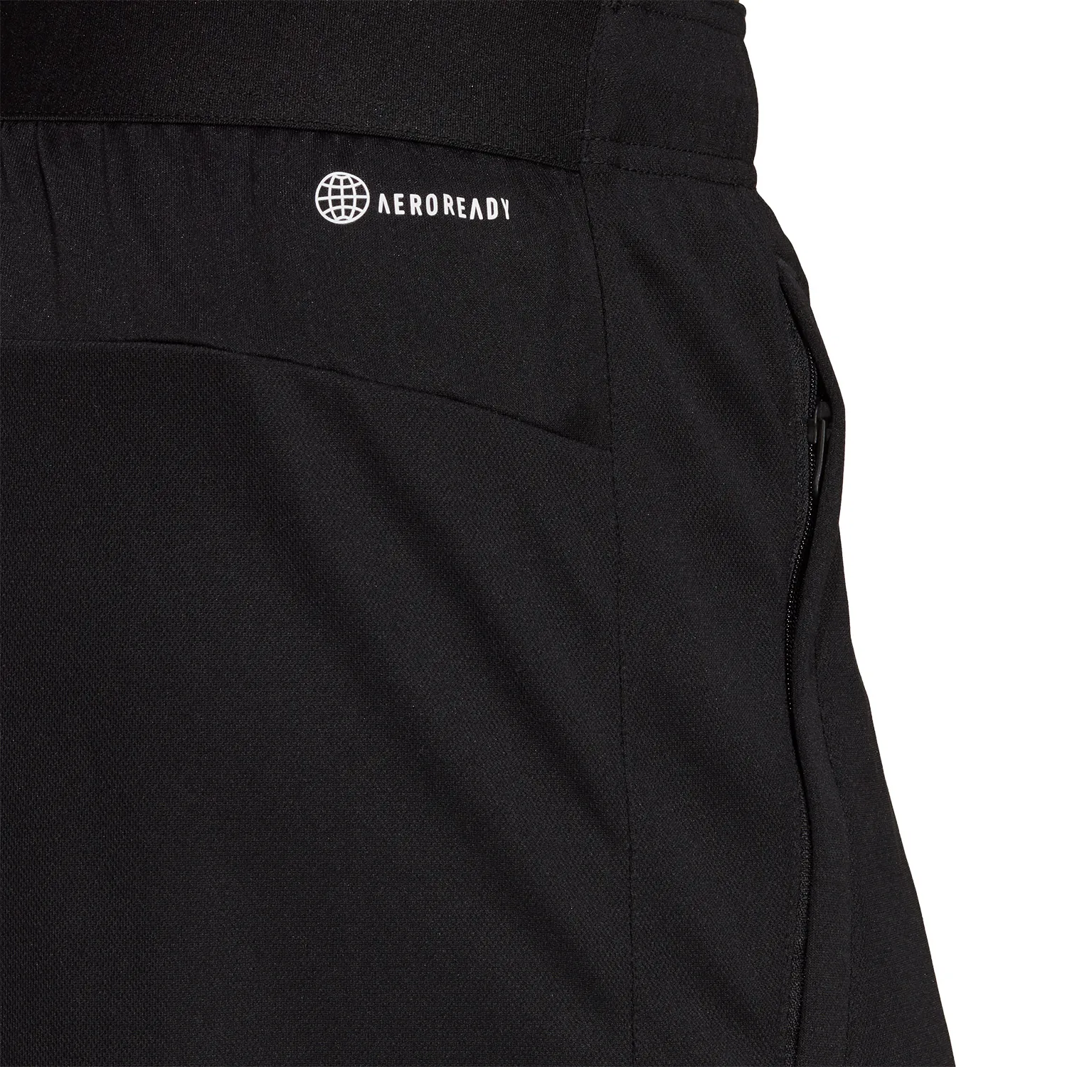 adidas AEROREADY Logo 7in Shorts