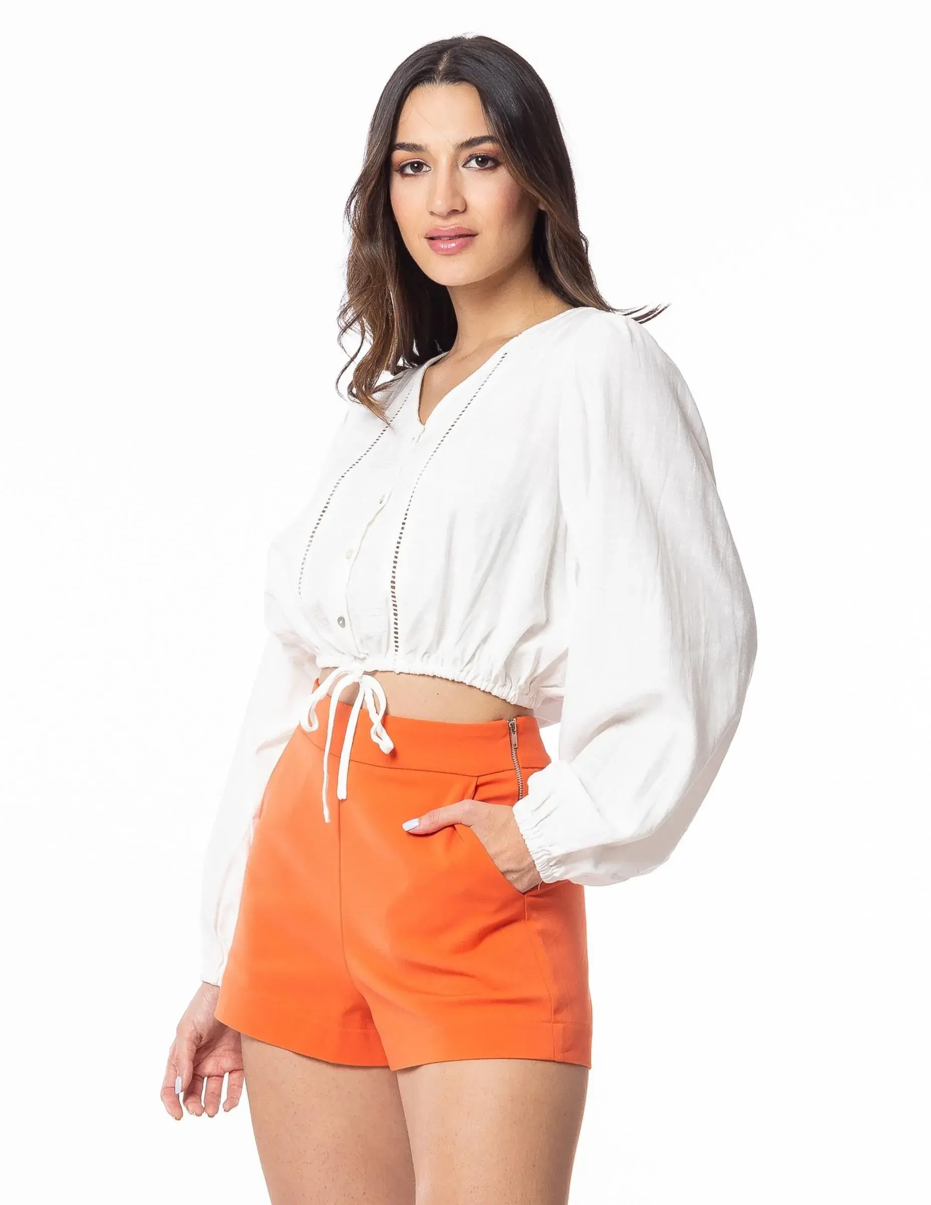 Blusa con cordón en cintura