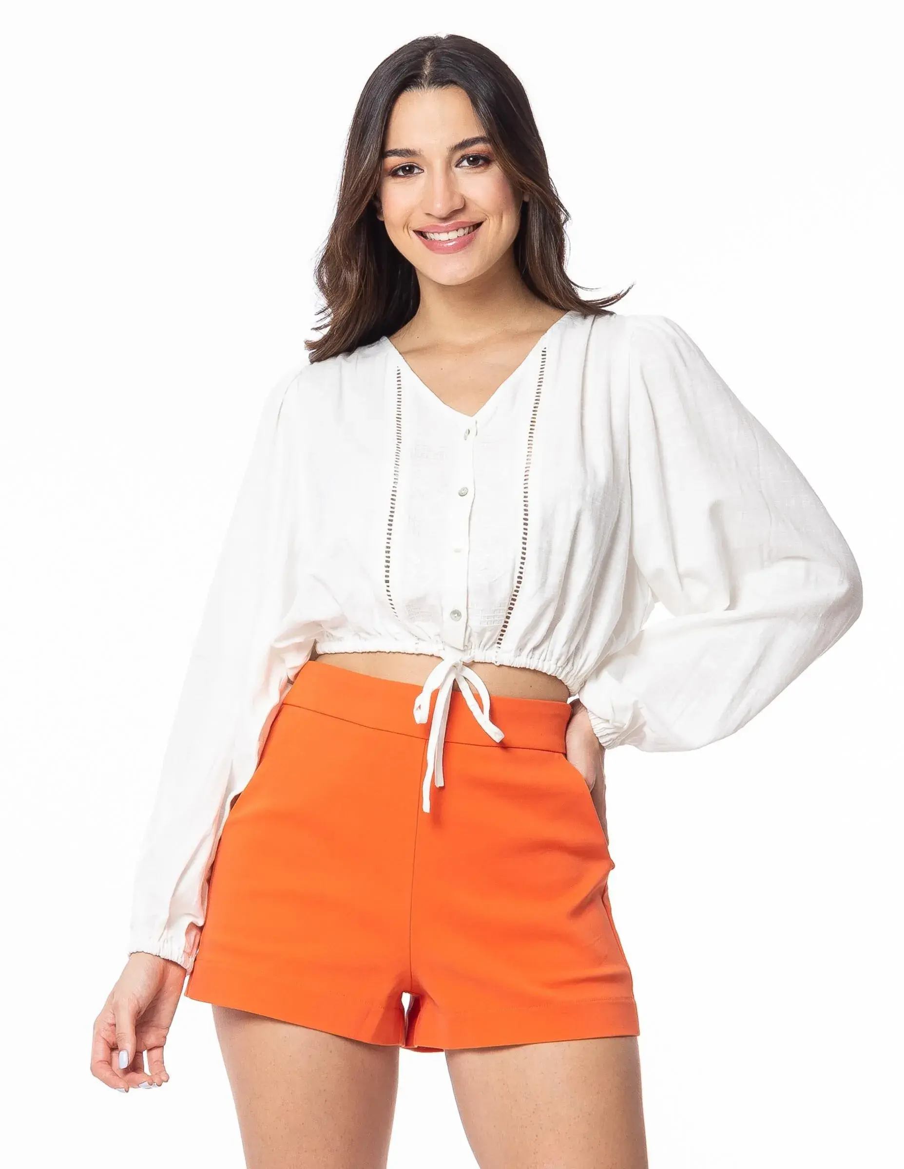 Blusa con cordón en cintura