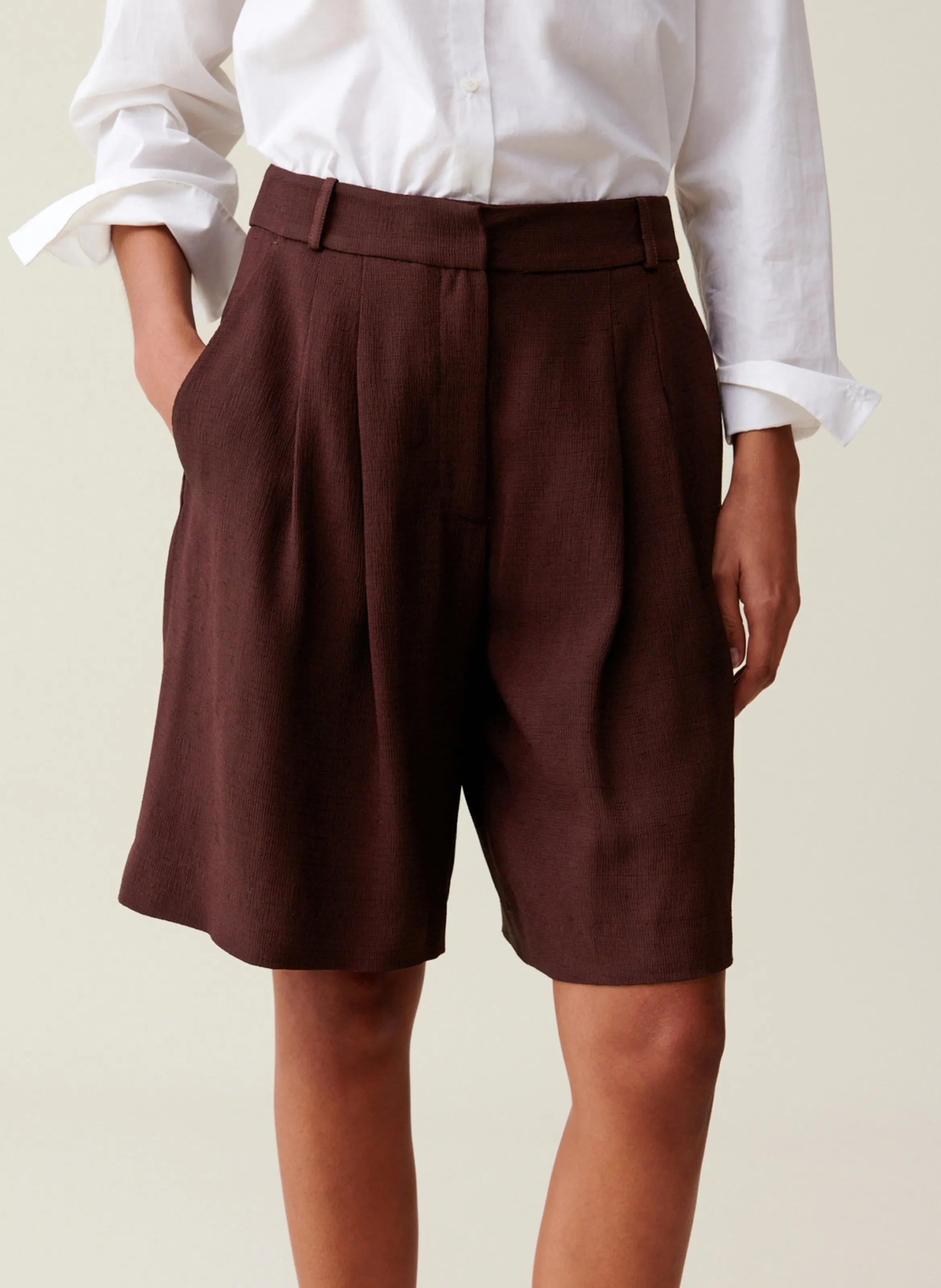 CLAUDIE PIERLOT Bermuda de talle alto recto en marron