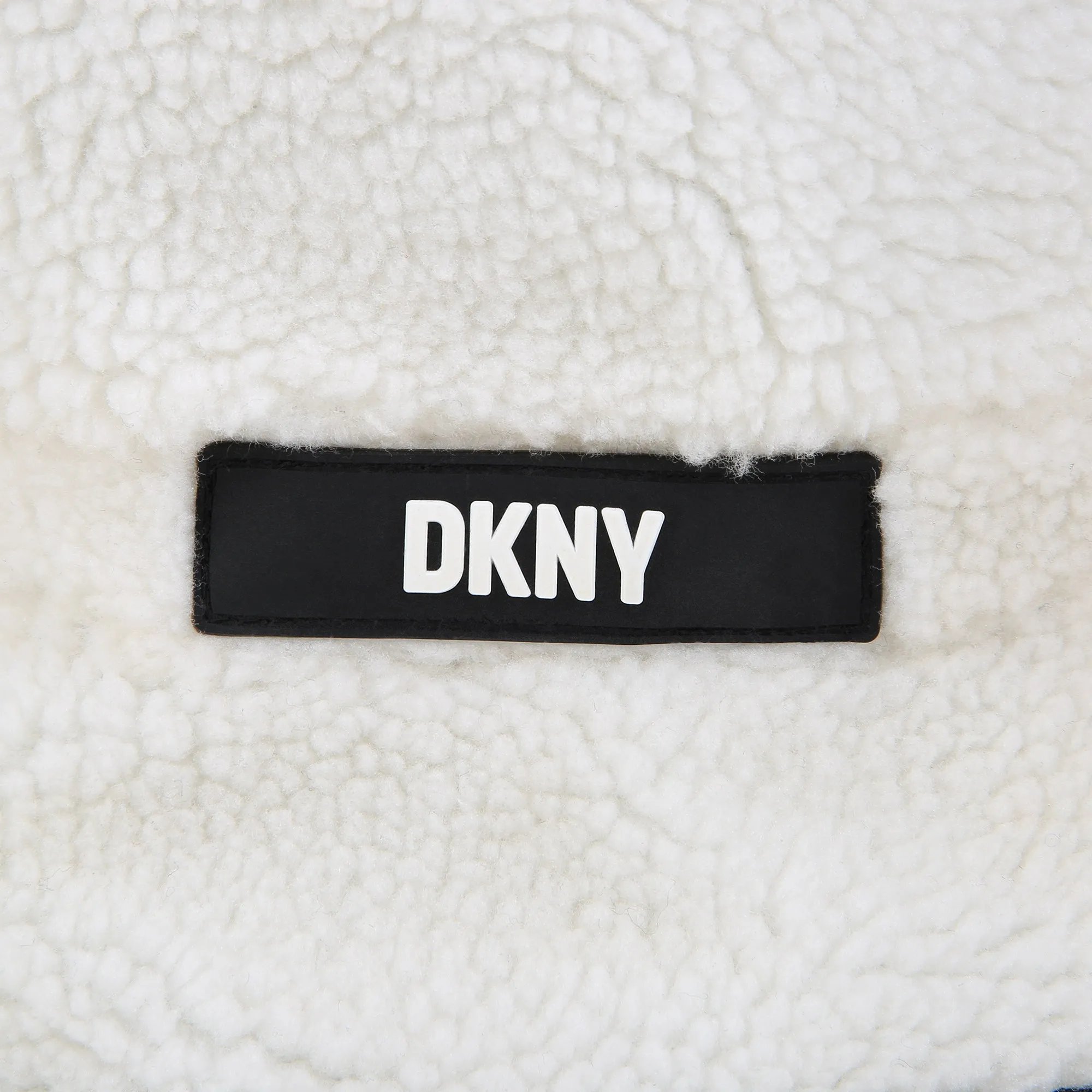 DKNY Gorro reversible con logo