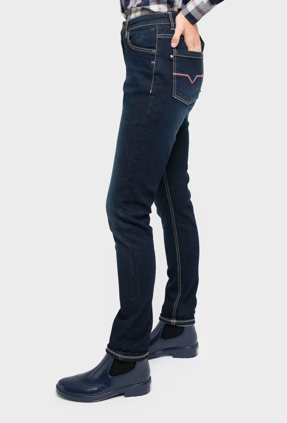 Jeans azul oscuro straight fit