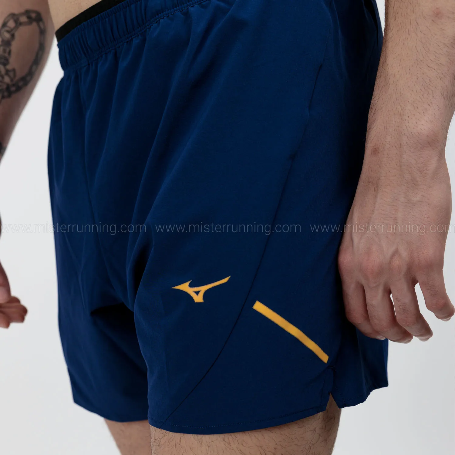 Mizuno Alpha 5.5in Shorts