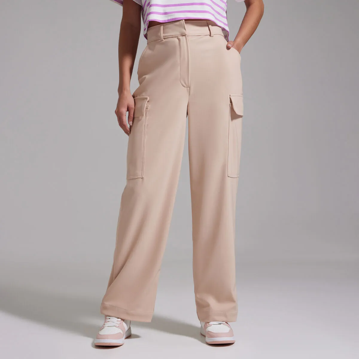 Pantalón Tailoring tipo Cargo para Mujer