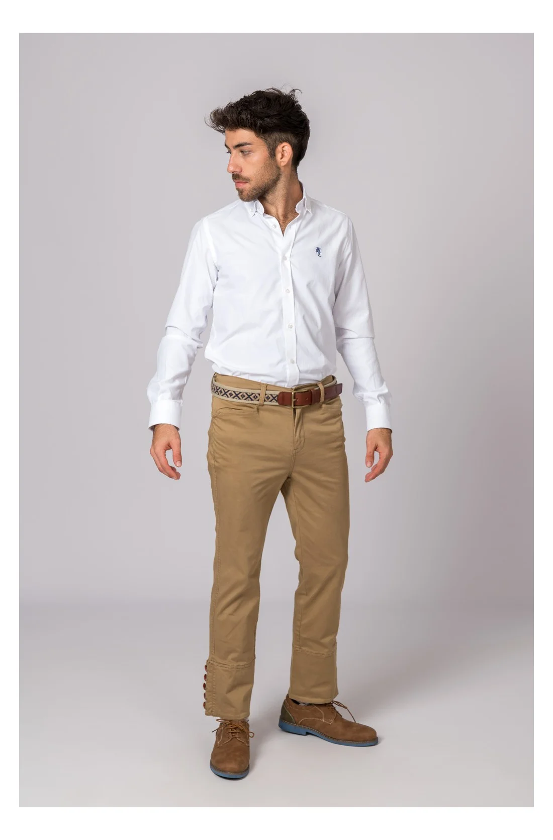 PANTALON MONTERO CON BOTONES CAMEL