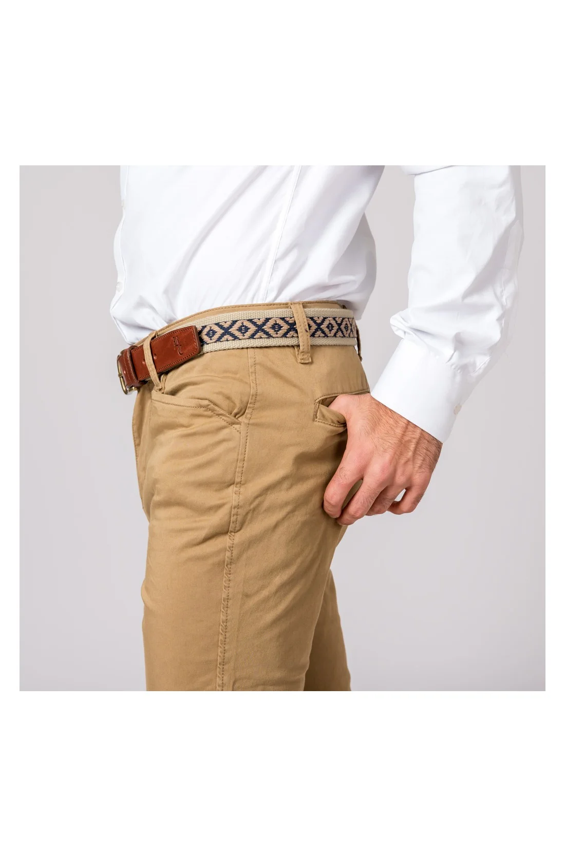 PANTALON MONTERO CON BOTONES CAMEL