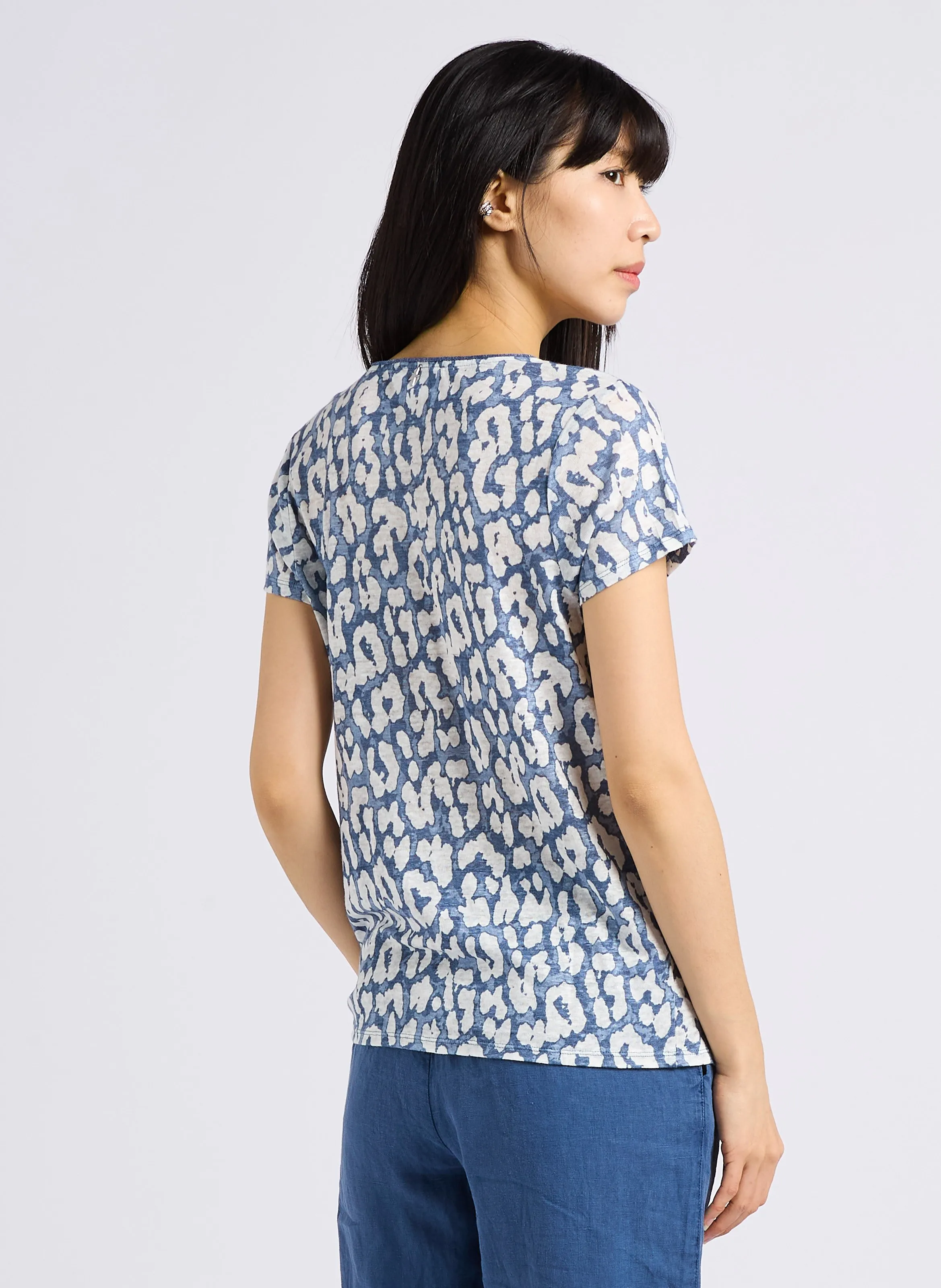 SUD EXPRESS TIZON  CAMISETA RECTA DE LINO ESTAMPADA CON CUELLO DE PICO EN AZUL